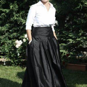 SIZE:M/L LAN TING BRIDE WHITE TOP/BLACK SKIRT MOB DRESS W/FLAT COLLAR